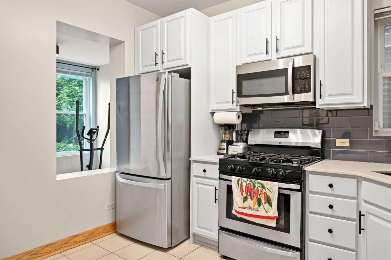2 Bed Apt W/ Office, Free Parking, Near Wrigley Chicago Exterior foto